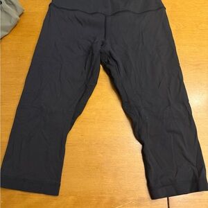 Lululemon Athletica Black Cropped Leggings